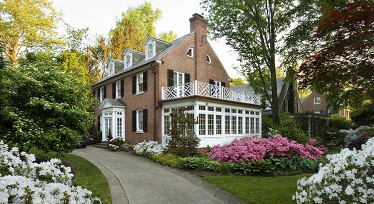 Your House Could Be Closer to List-Ready Than You Think inception-app-prod/NDE5NjBkMjEtOWYzMy00OTYxLWIxOGMtZDQ5ZDliZTgzN2Mw/content/2022/05/08001fd8eec7036e20e25f22c1a4bf6b6017149f.jpeg