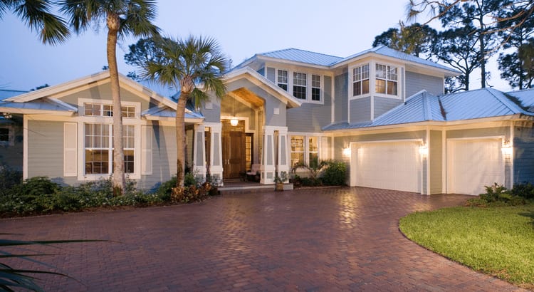 The Latest on the Luxury Home Market inception-app-prod/NDE5NjBkMjEtOWYzMy00OTYxLWIxOGMtZDQ5ZDliZTgzN2Mw/content/2024/09/28f1558b8616eed79a5255a3f223ffad2663db7b.png