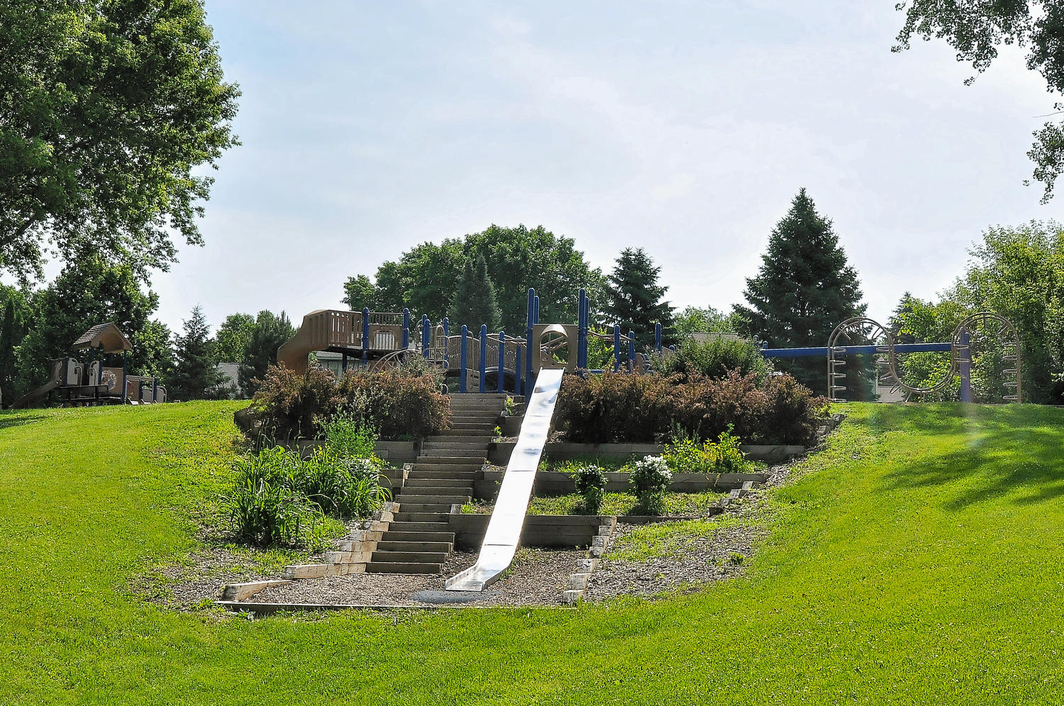 inception-app-prod/NDFiMWVlZTUtYmRmZS00NTYxLWJjOGYtNjE2MjFmZjk5NmRk/content/2017/01/11920 50th Ave N Plymouth MN-large-030-21-DSC 0906 DxO-1500x997-72dpi %281%29-2.jpg