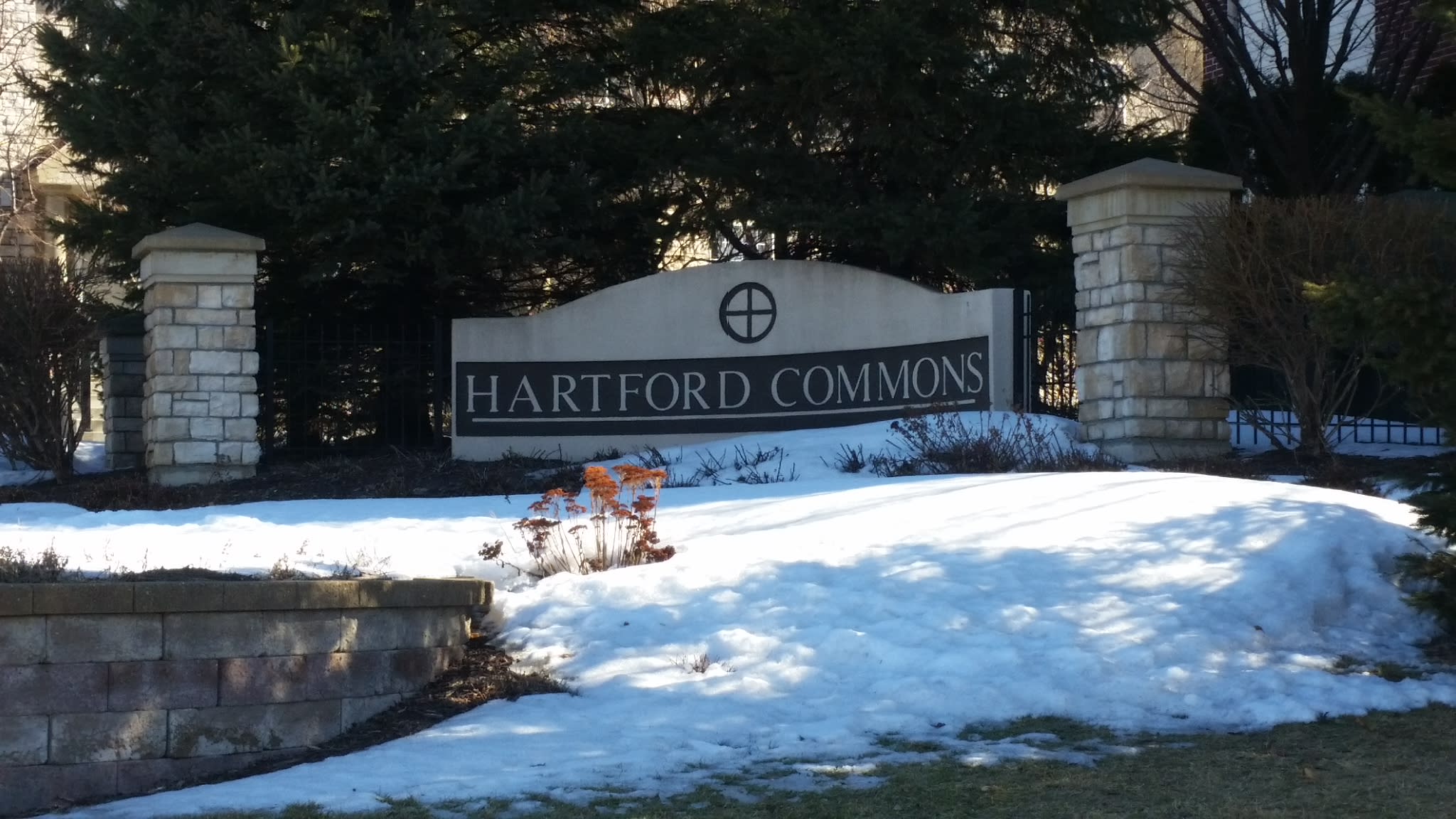 inception-app-prod/NDFiMWVlZTUtYmRmZS00NTYxLWJjOGYtNjE2MjFmZjk5NmRk/content/2018/03/Hartford Commons-2.jpg
