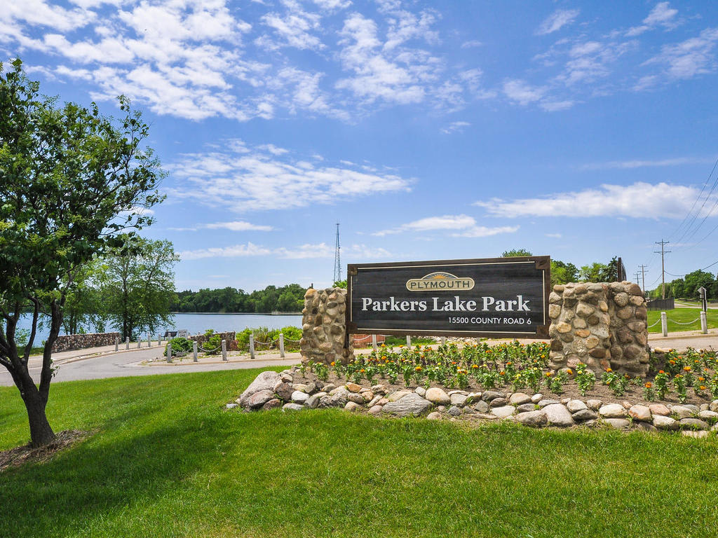 Parkers Lake Park inception-app-prod/NDFiMWVlZTUtYmRmZS00NTYxLWJjOGYtNjE2MjFmZjk5NmRk/content/2018/07/15020 9th Avenue N Plymouth MN-MLS_Size-026-26-DSC 0659 DxO-1024x768-72dpi-2.jpg