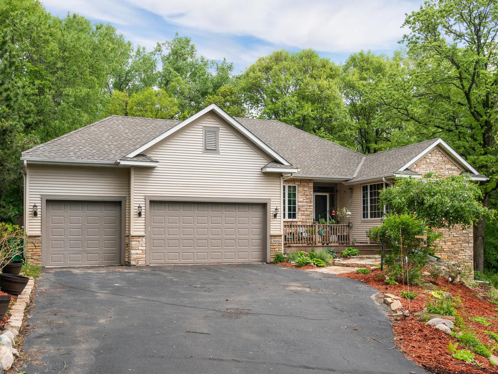 inception-app-prod/NDFiMWVlZTUtYmRmZS00NTYxLWJjOGYtNjE2MjFmZjk5NmRk/content/2019/06/3851 Tessier Trail Vadnais-001-18-Tessier Trail22-MLS_Size.jpg