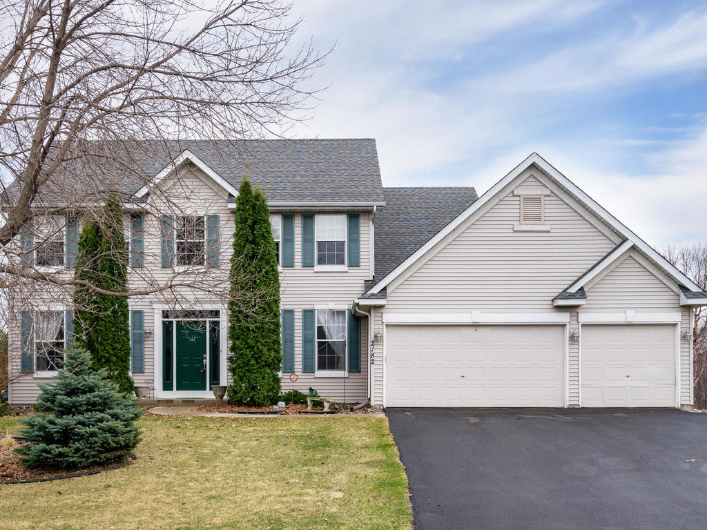 2182 Groveland Way Shakopee, MN 55379 inception-app-prod/NDFiMWVlZTUtYmRmZS00NTYxLWJjOGYtNjE2MjFmZjk5NmRk/content/2020/04/MjE4Mi1ncm92ZWxhbmQtd2F5LXNoYWtvcGVlLW1uLTAwMS0w.jpg