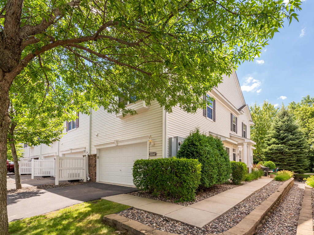 3534 Cherry Lane Unit F in Woodbury! inception-app-prod/NDFiMWVlZTUtYmRmZS00NTYxLWJjOGYtNjE2MjFmZjk5NmRk/content/2020/07/MzUzNC1jaGVycnktbGFuZS11bml0LWYtMDAyLTAxMi1jaGVy-2.jpg