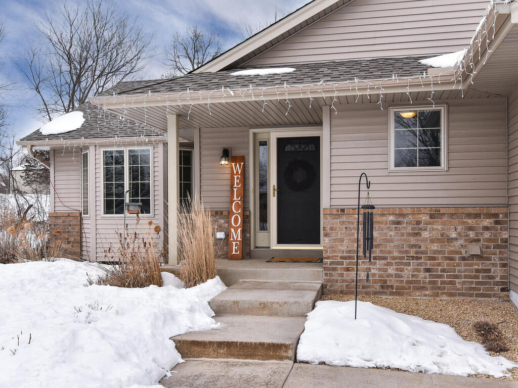 5679 157th Ave NW | Ramsey inception-app-prod/NDFiMWVlZTUtYmRmZS00NTYxLWJjOGYtNjE2MjFmZjk5NmRk/content/2021/02/NTY3OS0xNTd0aC1hdmVudWUtcmFtc2V5LW1uLTAwMi0wMDIt-3.jpg