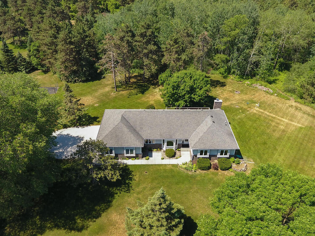 inception-app-prod/NDFiMWVlZTUtYmRmZS00NTYxLWJjOGYtNjE2MjFmZjk5NmRk/content/2021/06/2162 175th Lane NW Andover MN 55304 USA-005-039-175th Lane NW39-MLS_Size.jpg