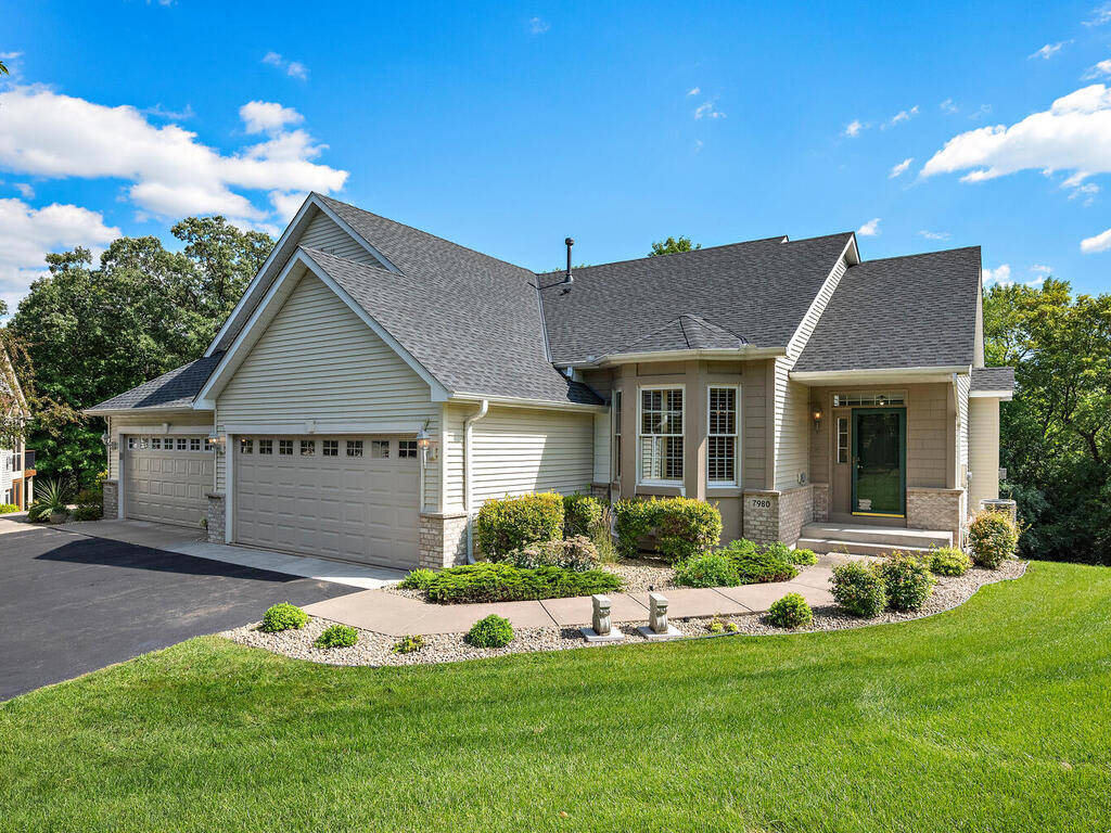 7980 Dunkirk Lane N, Maple Grove inception-app-prod/NDFiMWVlZTUtYmRmZS00NTYxLWJjOGYtNjE2MjFmZjk5NmRk/content/2022/08/51d3956e526d00e87071b1e7c7305a0e2112afbe.jpg