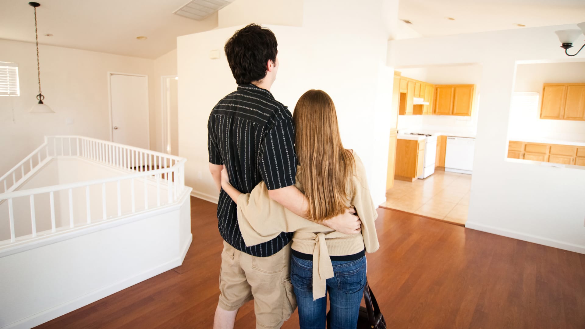 What to Expect When Buying Your First Home inception-app-prod/NDI2ZDBlYzAtMjg0OC00Yjc0LTg1ZTUtYTc4MWU0YzhlZjY5/content/2021/05/1sttimehomebuyerblogpost.png