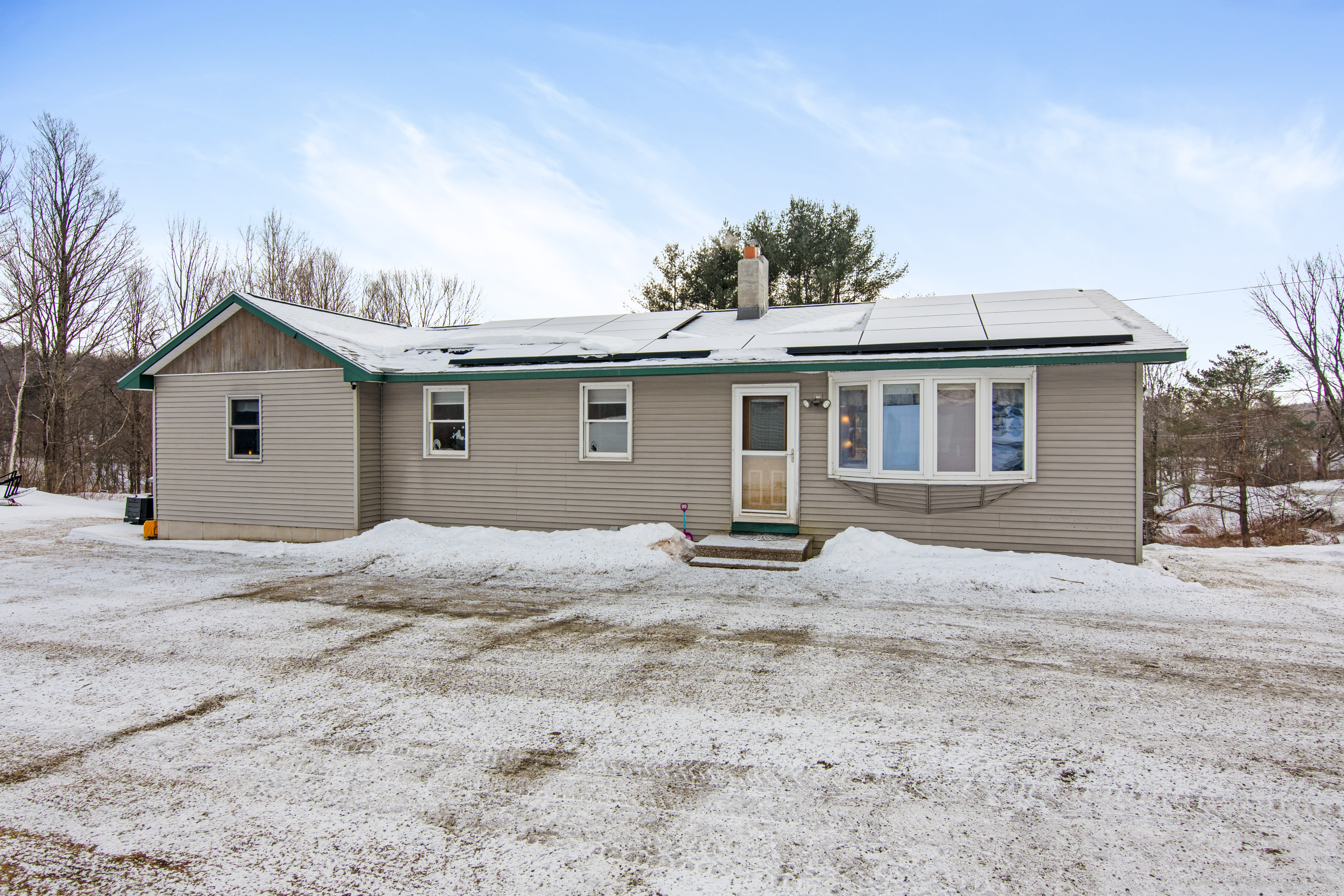 New Listing Alert! 32 Poker Hill Road, Underhill inception-app-prod/NDI2ZDBlYzAtMjg0OC00Yjc0LTg1ZTUtYTc4MWU0YzhlZjY5/content/2022/02/befb25133929d3e94e2392461b1cac7617ddc2ec.jpg