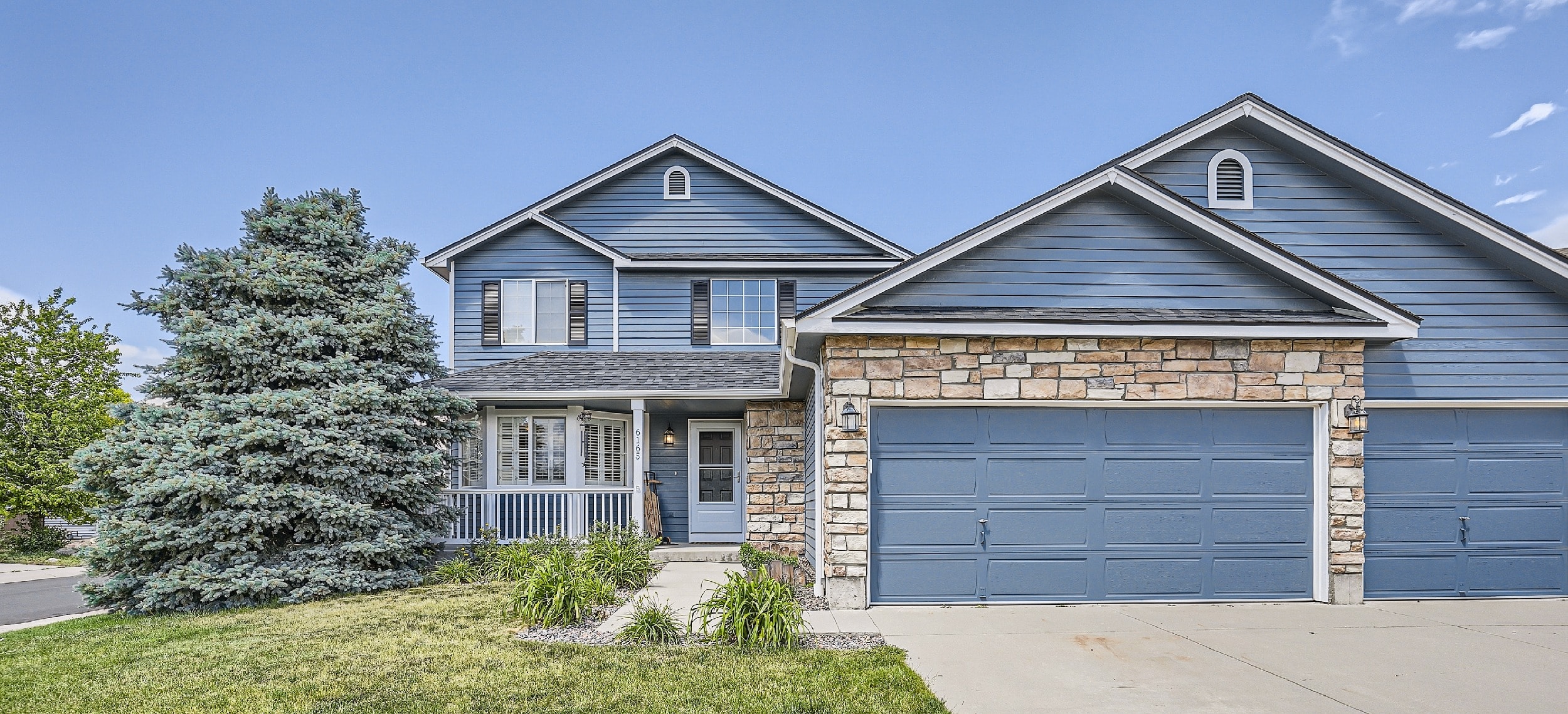 New Home for Sale in Castle Rock inception-app-prod/NDI5ZDY0MzktYmE2ZS00OGFhLWIwZjUtOTI4MzVhMDdhZDYy/content/2024/06/49b8772f6eb60863099bd64d60de7ae026a84b96.jpg