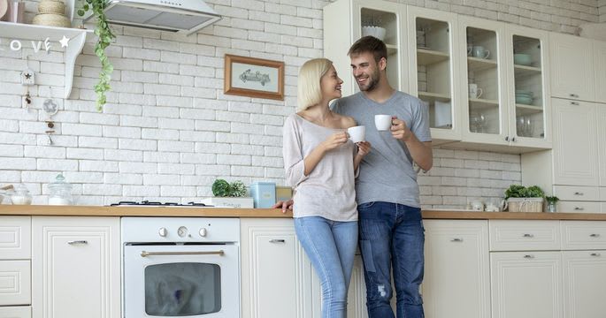 10 Timeless Kitchen Trends That Will Never Go Out Of Style inception-app-prod/NDMzODQyNDYtNTYwZS00NjU5LThkMzYtZTJiMzFhYjFiYmU4/content/2021/01/NDVjM2IxNDRkNjc2YThmM2JkMTg5N2QwNDdiMDNjY2R3LWMw.jpg