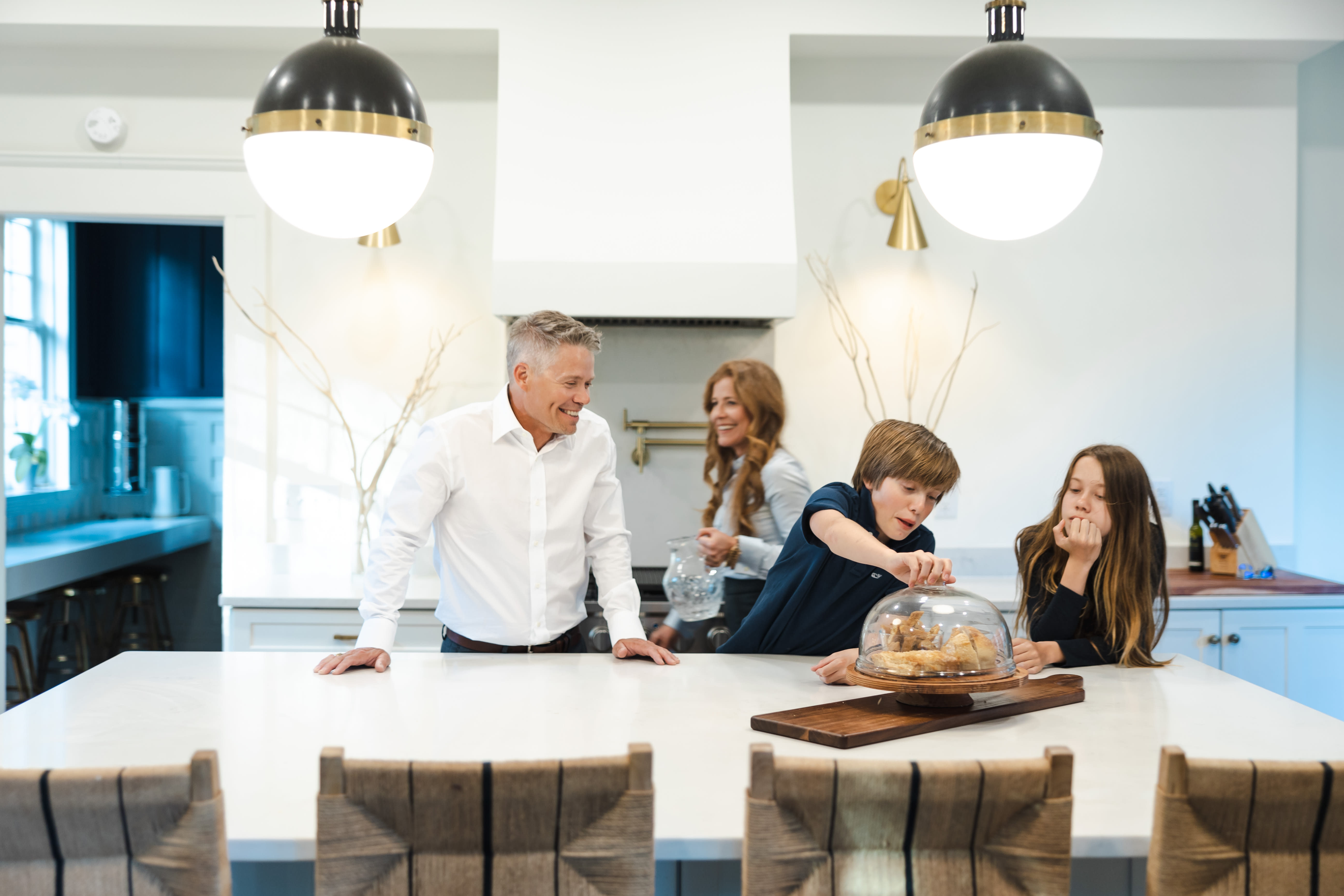 Take Your Kids To Open Houses inception-app-prod/NDQ1MGZhMTAtNjc5OC00ODNjLThlZjctMTA5ZTU3YmVjNTY1/content/2023/12/8b492b5fc5c8d2ffc6bfd63728c6130f155cd840.jpg