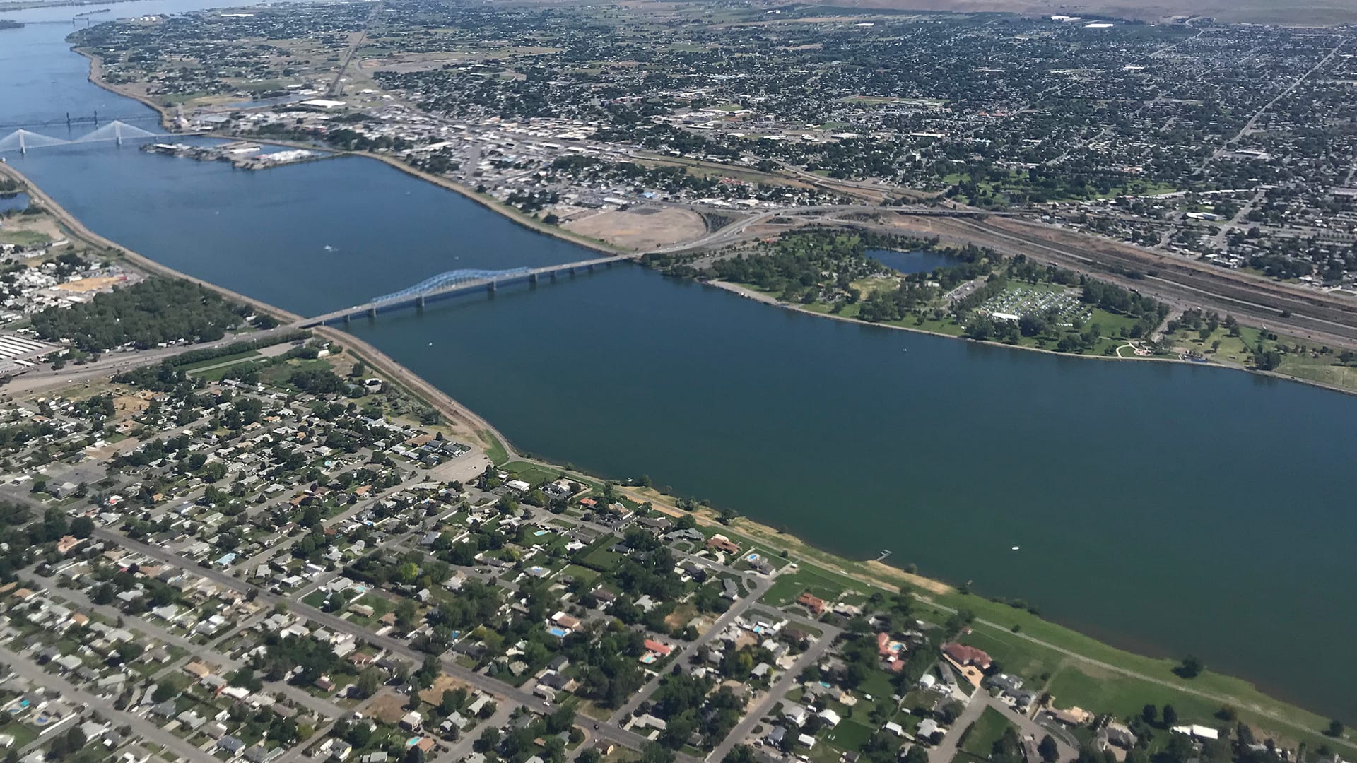 Tri-Cities: Fastest Growing Real Estate Market in Washington inception-app-prod/NDRiMTYzMDktOGY4OS00ZjBlLTk2MWYtYmRmYmVkMDk5MWZi/content/2019/08/tc-aerial.jpg