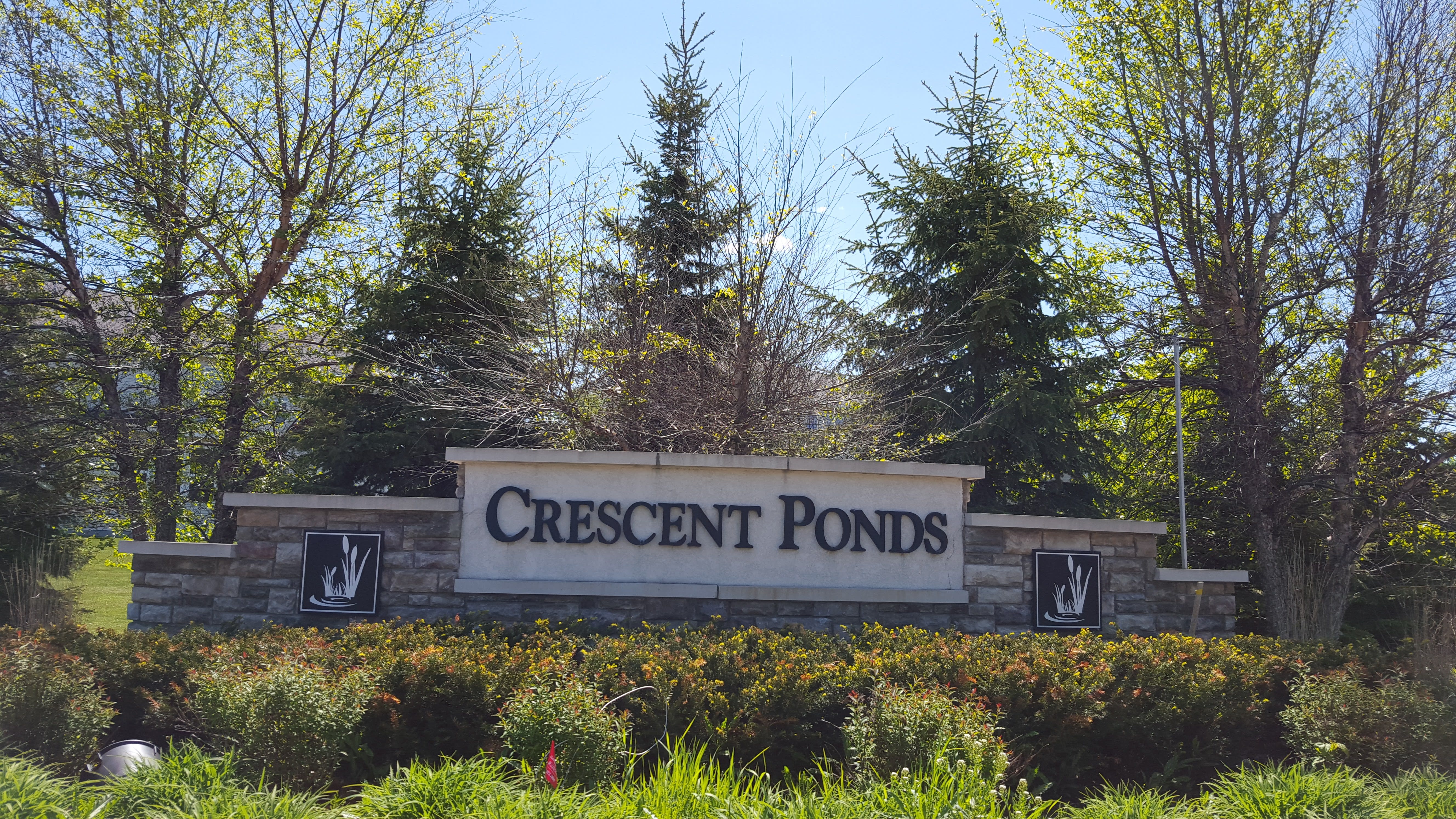 Crescent Ponds neighborhood in Blaine