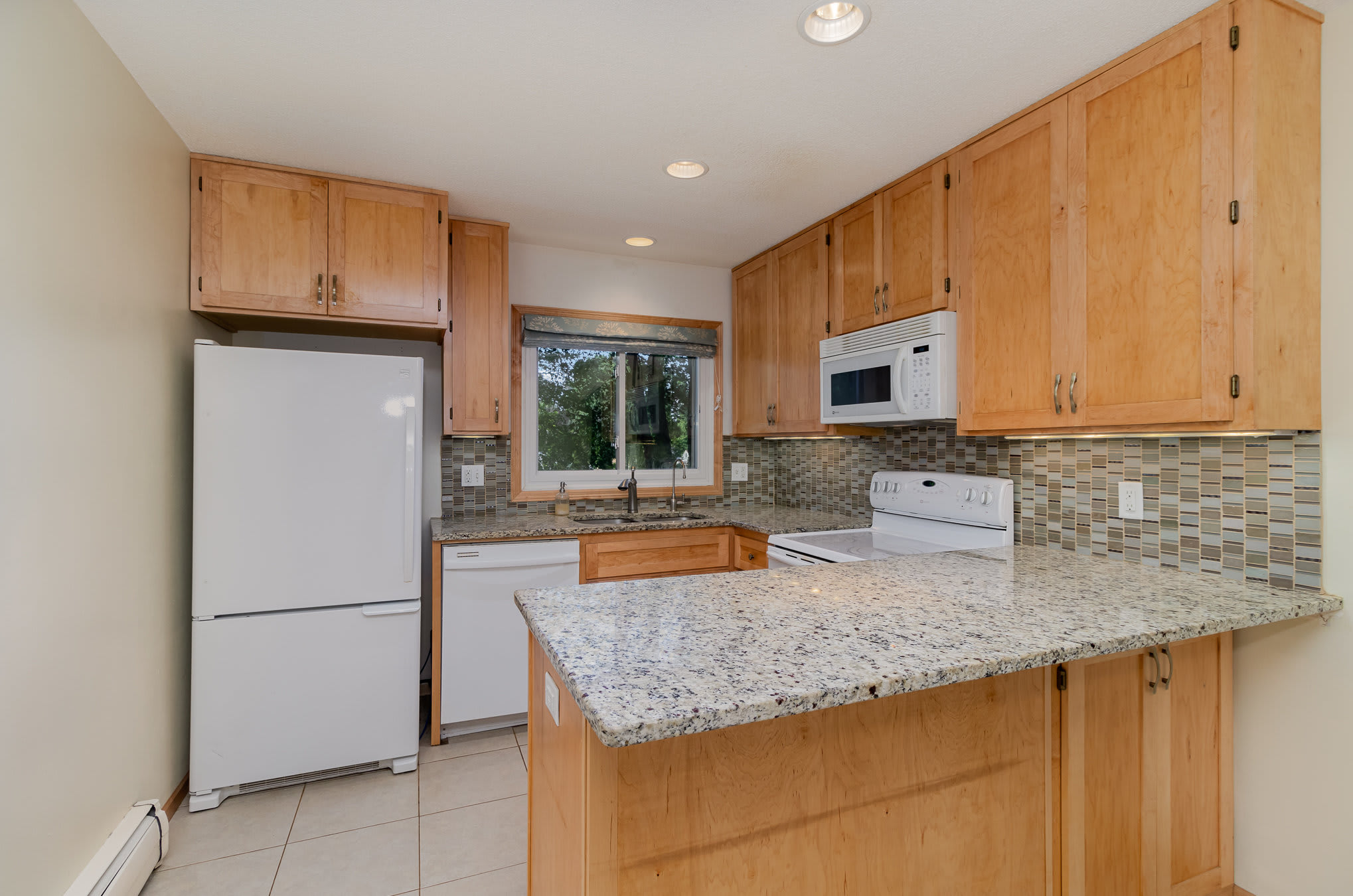 Updated kitchen in New hope Home