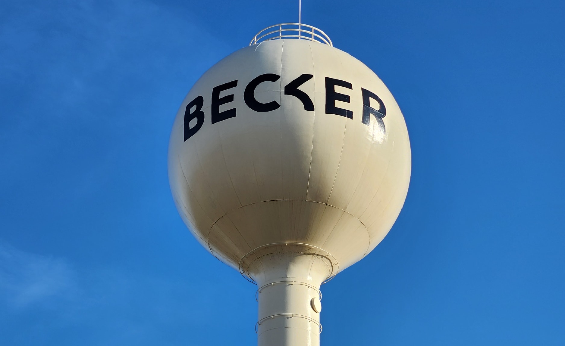 Becker Water tower