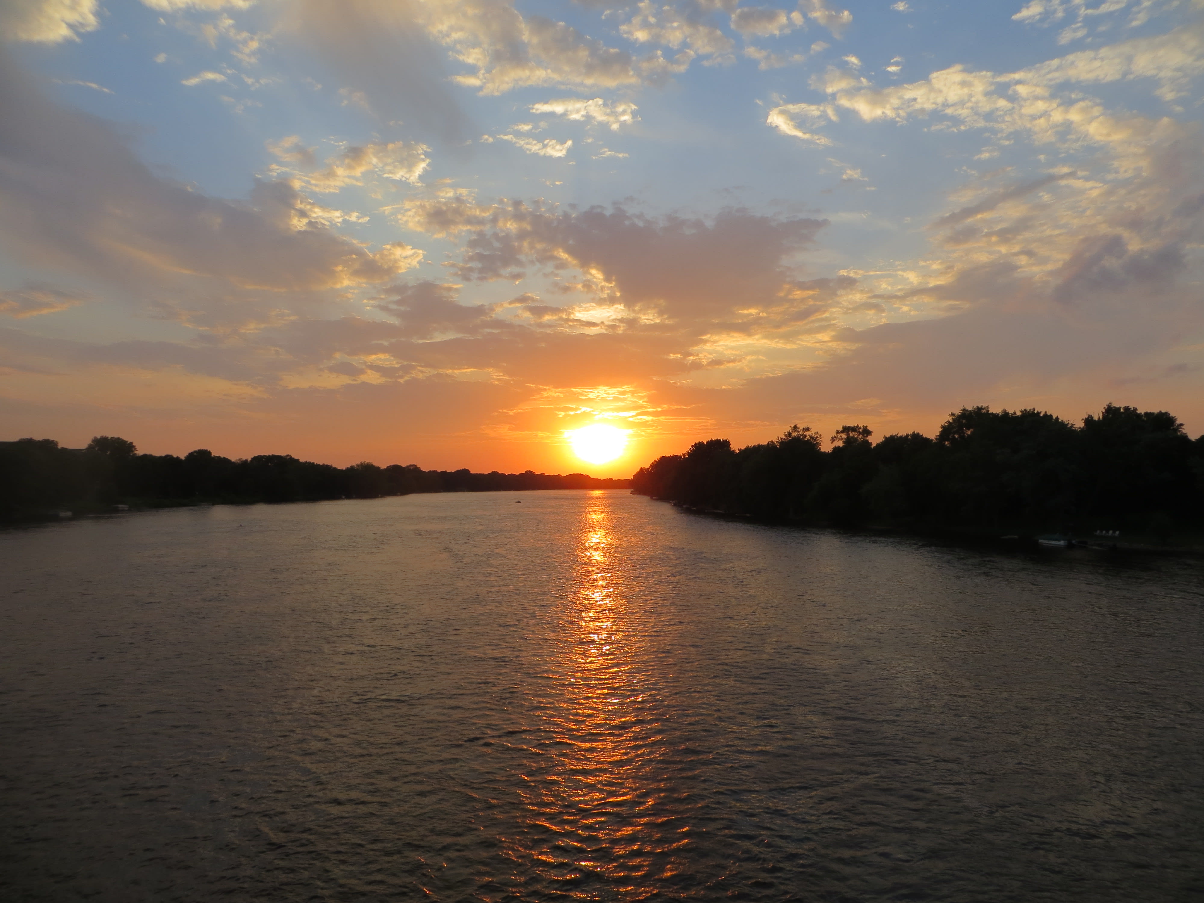 Sunset in Brooklyn Park at the Mississippi River dam