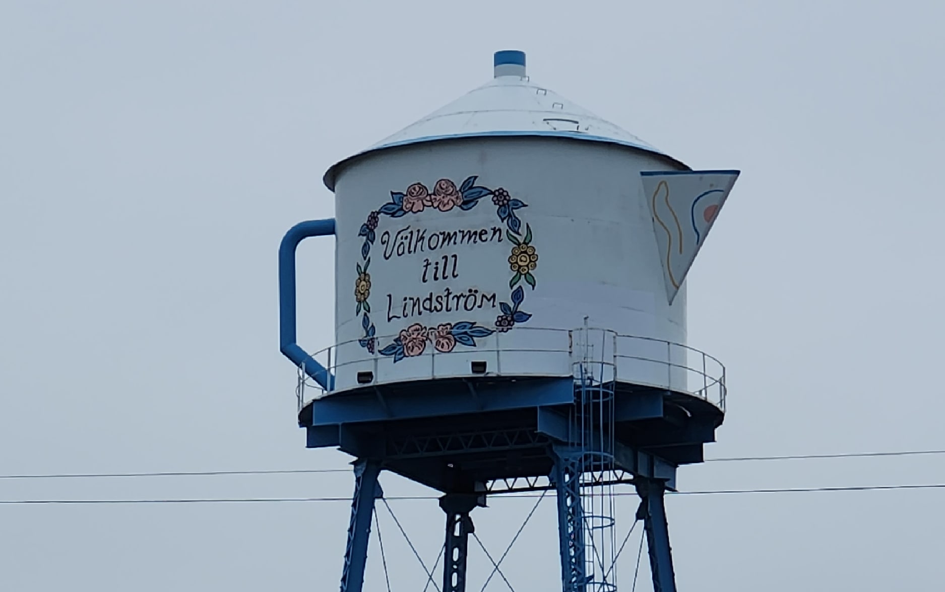 Lindstrom water tower