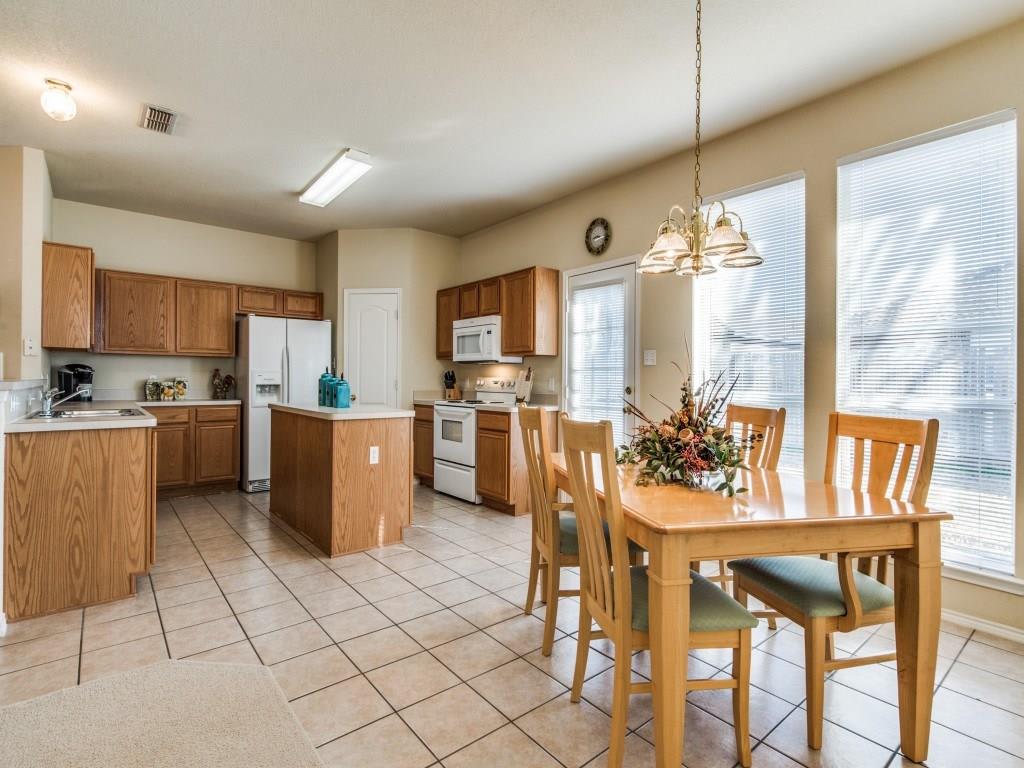 Northwest ISD Home For Sale | 3636 Cattlebaron Drive | Fort Worth inception-app-prod/NDU0YTIwYWQtOGU0Yi00N2VmLWEwNzgtYWVhNGU0YzAxYjc1/content/2017/02/2-2.jpg