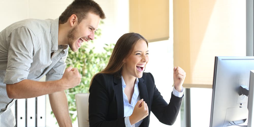 inception-app-prod/NDU0YTIwYWQtOGU0Yi00N2VmLWEwNzgtYWVhNGU0YzAxYjc1/content/2017/11/Couple Happy1000x500.jpg