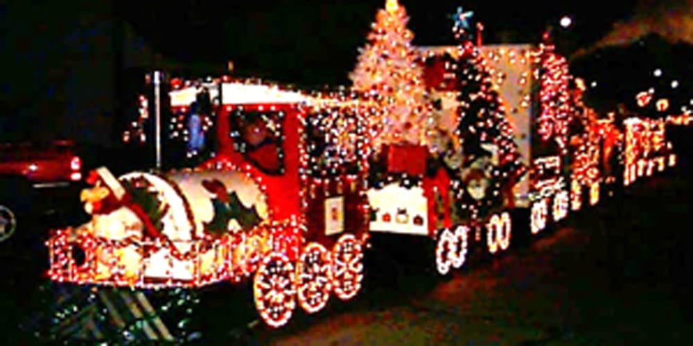 Flower Mound Christmas Parade & Tree Lighting is Saturday inception-app-prod/NDU0YTIwYWQtOGU0Yi00N2VmLWEwNzgtYWVhNGU0YzAxYjc1/content/2017/12/Christmas-lighted-parade1-1000x500.jpg