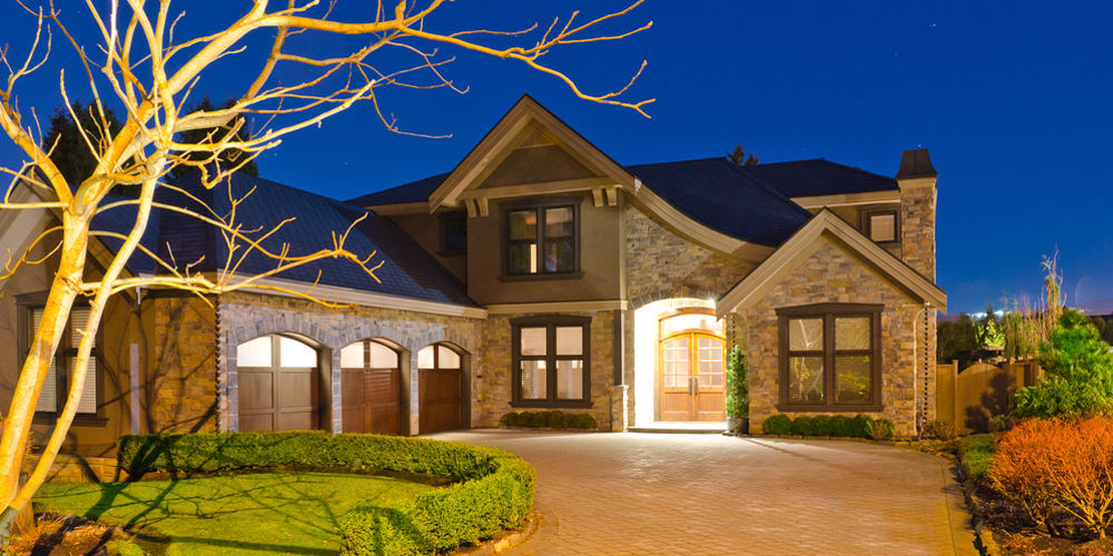 inception-app-prod/NDU0YTIwYWQtOGU0Yi00N2VmLWEwNzgtYWVhNGU0YzAxYjc1/content/2018/02/Exterior Brick Home 03-1000x500.jpg