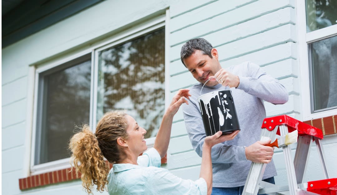 5 Improvements That Increase Your Home Value inception-app-prod/NDU5ZmE3YWUtOTljYy00ZjE2LWE0NjAtMWIyMWFmOTE0Y2U5/content/2019/07/couple-painting-house-exterior-picture-id496565649.jpg