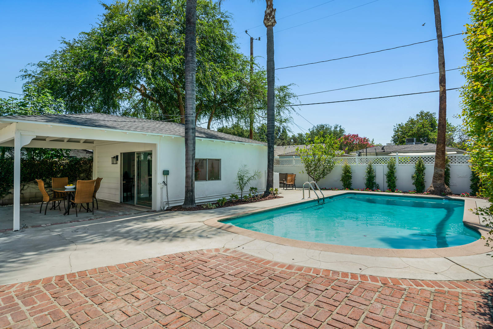 Need More Space? 16 Home Extension Options inception-app-prod/NDViOTJmZmMtNzhjYy00MTcxLTg1NmItNjY1YzhhZWEzYjAx/content/2023/01/faed0e109920abc05698a65cbc7fe285f2f61e7a.jpeg