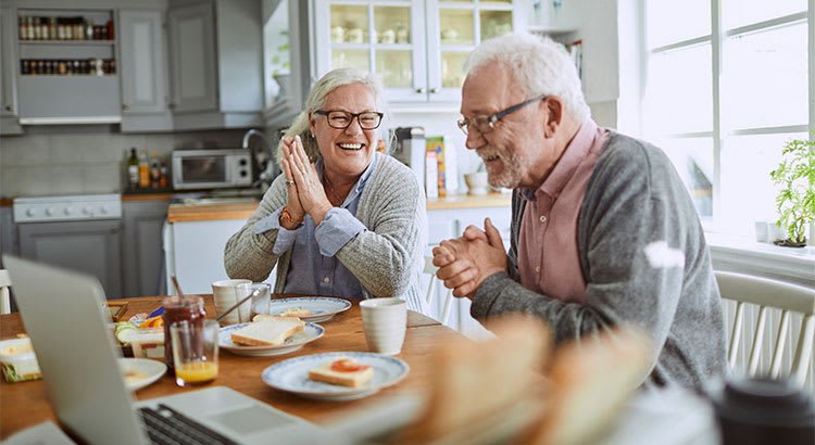 inception-app-prod/NDY1Njk4OWUtZTVmNy00MDFiLWI3NzgtODA4MTBmMzhkNzIz/content/2018/12/Old People-2.jpg