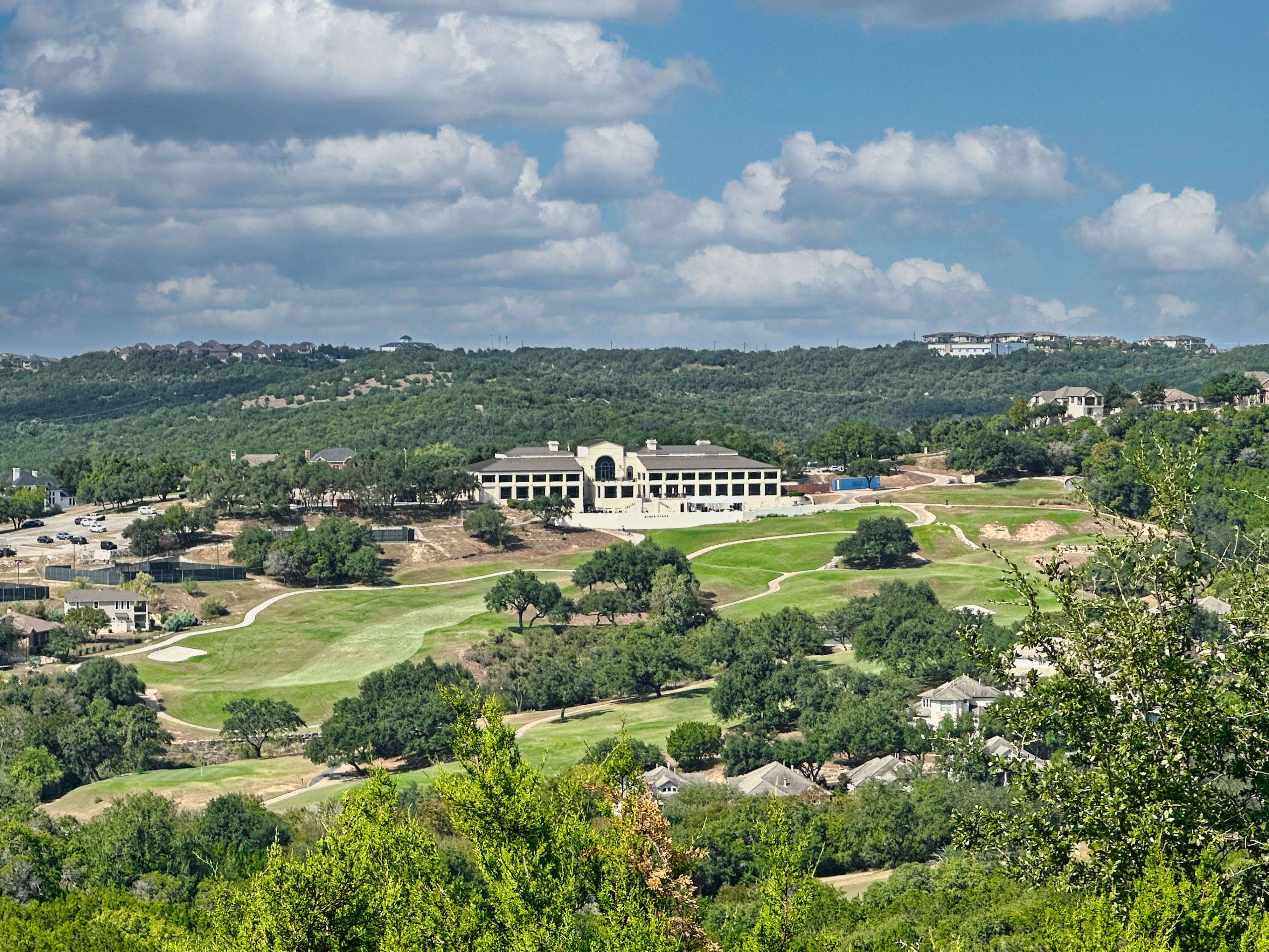 RIVER PLACE inception-app-prod/NDY1YzE0MjEtYWQwZi00ZjIwLTg2YTEtZmI5M2UzN2YzNTdl/content/2025/10/511e14c250b17e9570bad4eee8cbee00325b9997.jpg