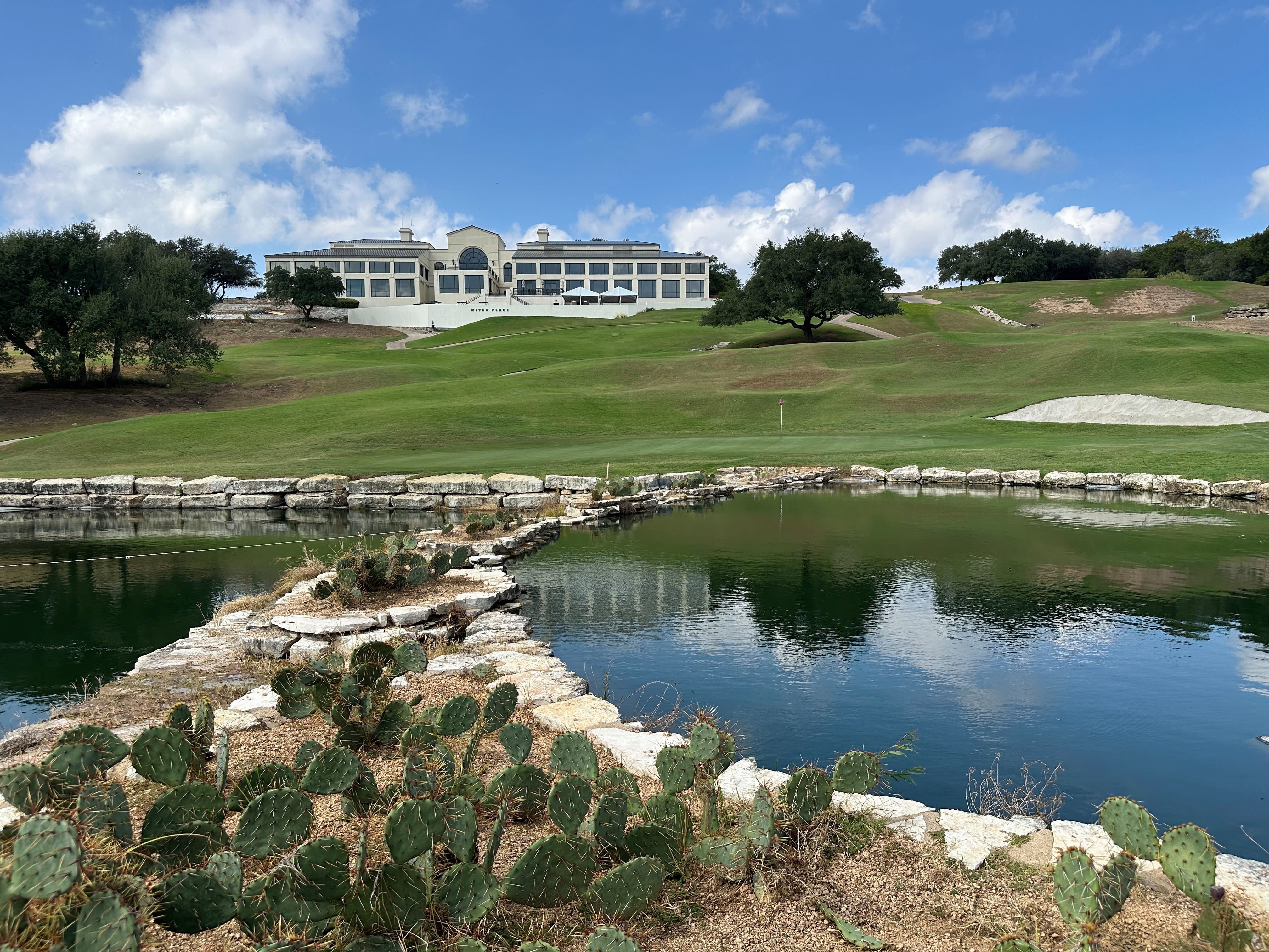 RIVER PLACE inception-app-prod/NDY1YzE0MjEtYWQwZi00ZjIwLTg2YTEtZmI5M2UzN2YzNTdl/content/2025/10/545672d44d755c4f58fae2308fc5a53e5e7aef34.jpg