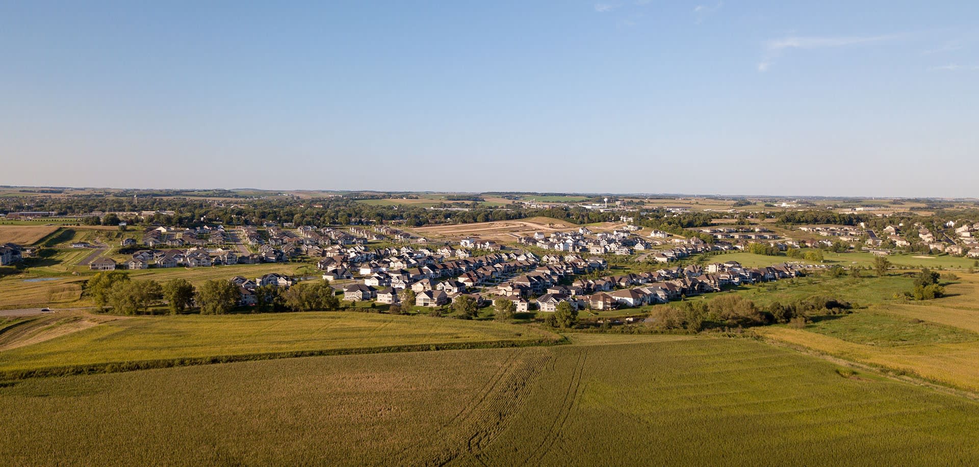 Waunakee inception-app-prod/NDc4ZjVjMDUtYjVmYi00OWUwLWJiNTItMDVmZjQxODg0NjIw/content/2021/03/shutterstock_1182822211.jpg