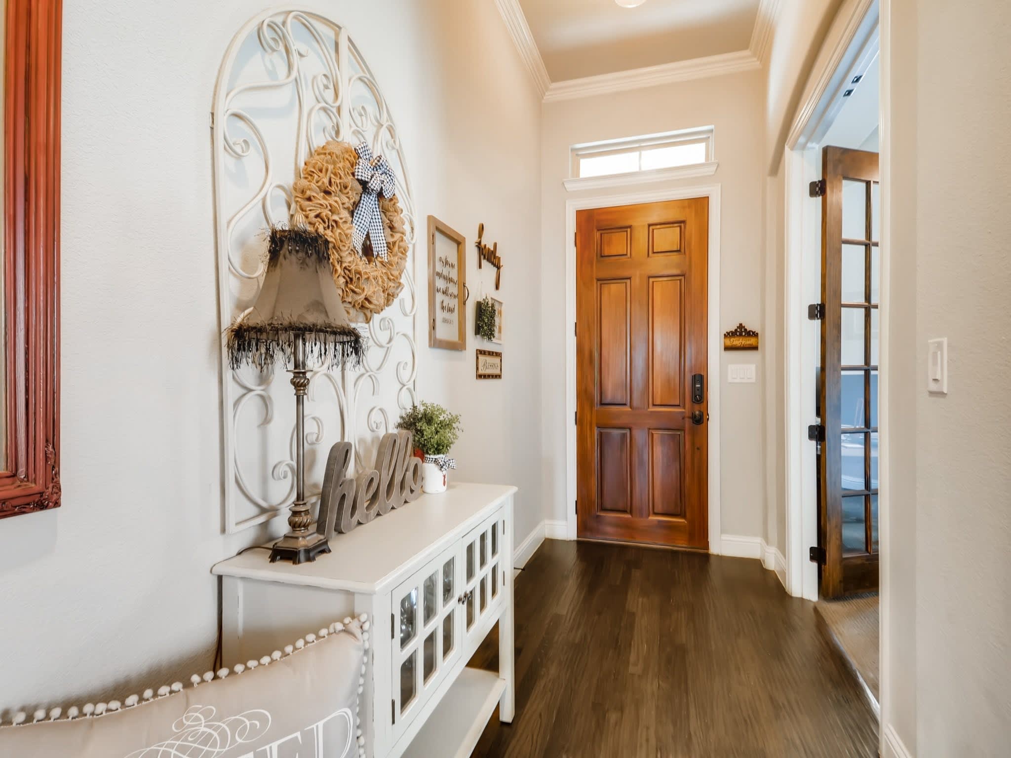 E5 Realty - Frisco, TX Real Estate inception-app-prod/NDlhYjNhODgtMDg1My00ZDc2LWJjZWEtNDhjMjA3MjNjZWU3/content/2020/11/1601monahandrargyletx-mlssized-004-05foyer.jpg