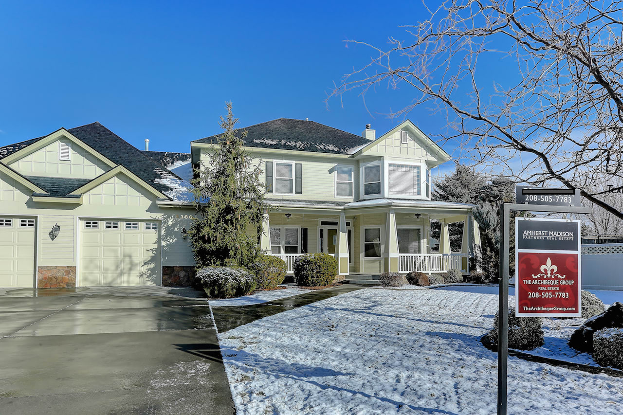 inception-app-prod/NGFjNjY2YzgtOTU1Yy00NmZhLWE5OTgtYmI4NTY5NDA0Y2Vl/content/2015/12/5830 N Chopin Place.jpg