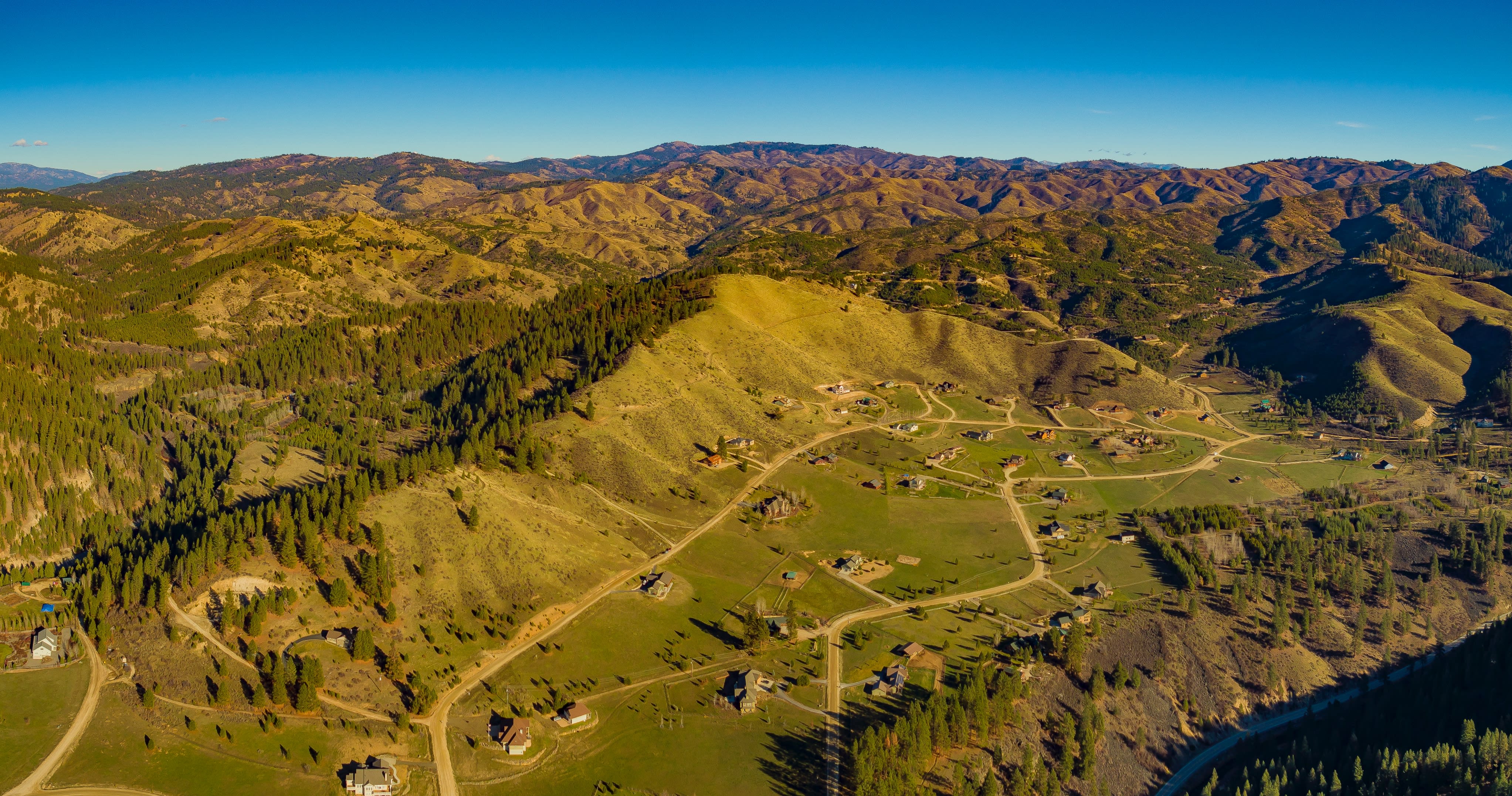 inception-app-prod/NGFjNjY2YzgtOTU1Yy00NmZhLWE5OTgtYmI4NTY5NDA0Y2Vl%2Fcontent%2F2016%2F12%2FBuild Your Boise Mountain Retreat Today Amherst Madison Partners VinceandLisa Archibeque Group Real Estate.jpg