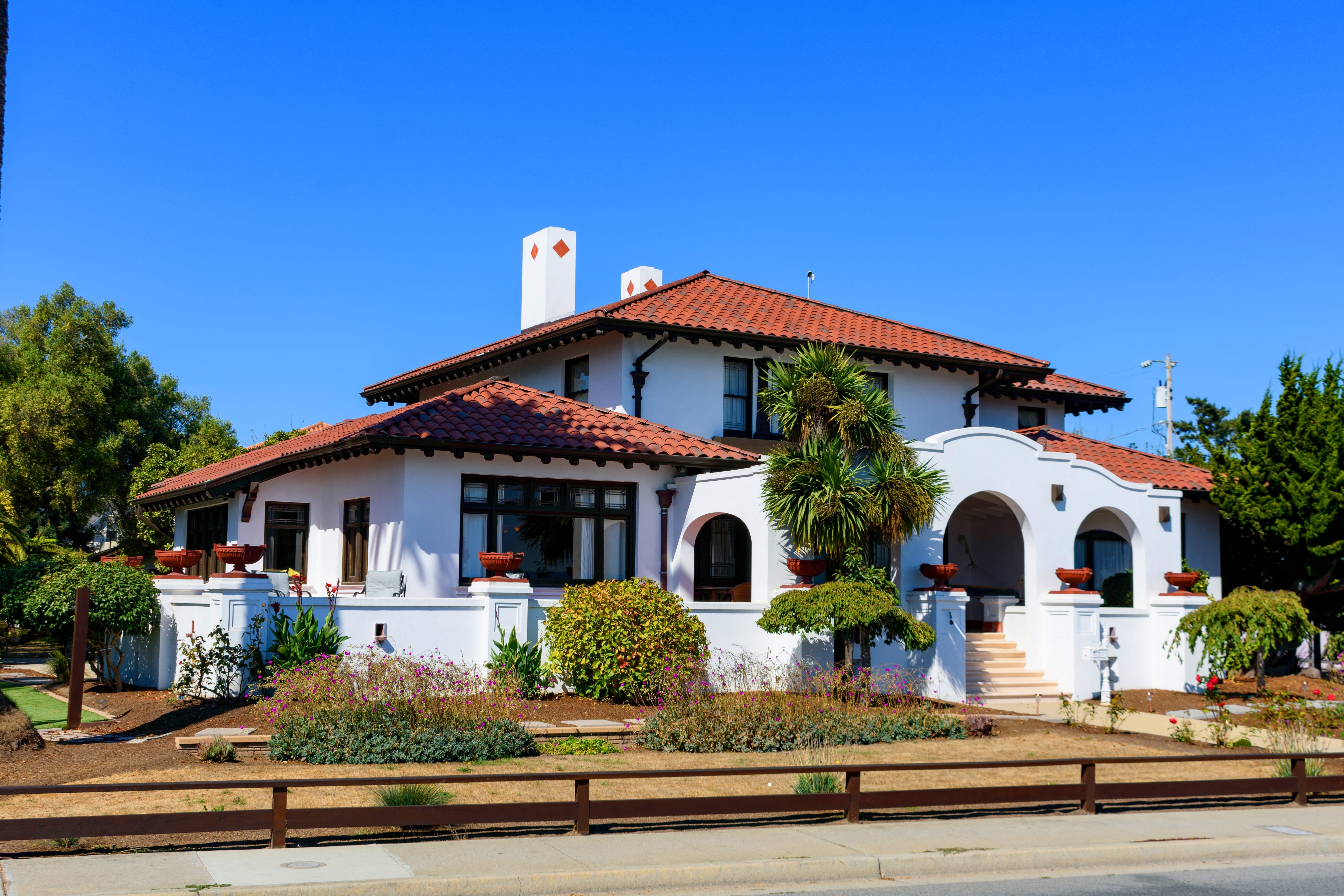 Ownership Isn’t Enough: How to Build Real Equity in Today’s Housing Market inception-app-prod/NGQyYWY1ZTctNjY4ZS00ZTBkLThjNjgtZGJiOThlNGRlMmJh/content/2025/10/fac5b52dffc309dfd6a88964f6a06b336b084fb0.jpg