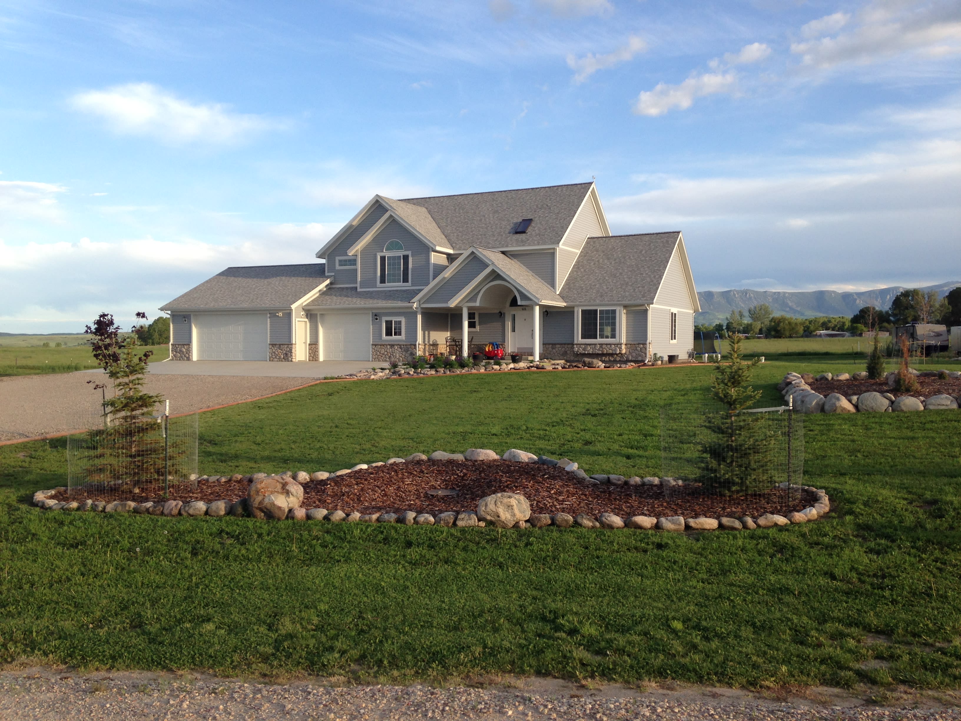 inception-app-prod/NTAwOWY5NjgtMzIzOS00YmVjLTkwMWEtMDhjNDBjYzM4NmQy/content/2017/01/House pic1.jpeg