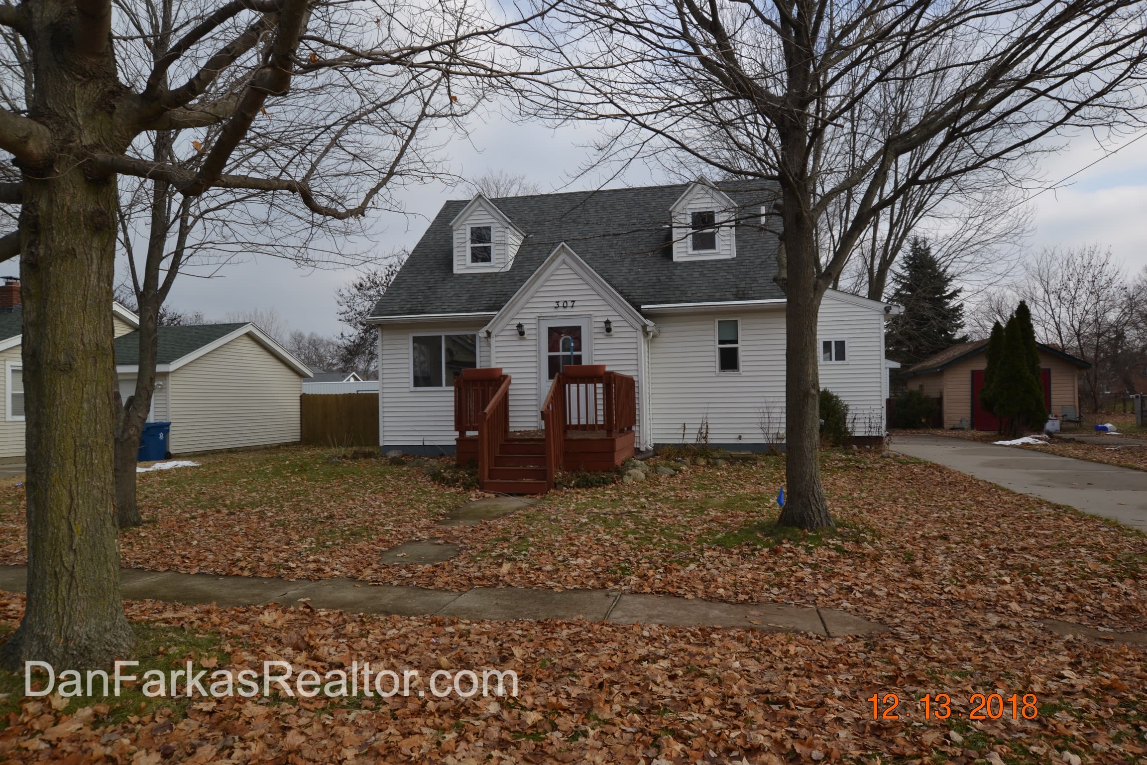 inception-app-prod/NTBlN2UxMmEtNDFjYS00M2U1LWFlNWItMzk2ZDJlNTExMjJm/content/2018/12/307 Russell MiddleVille 12-13-180038.JPG