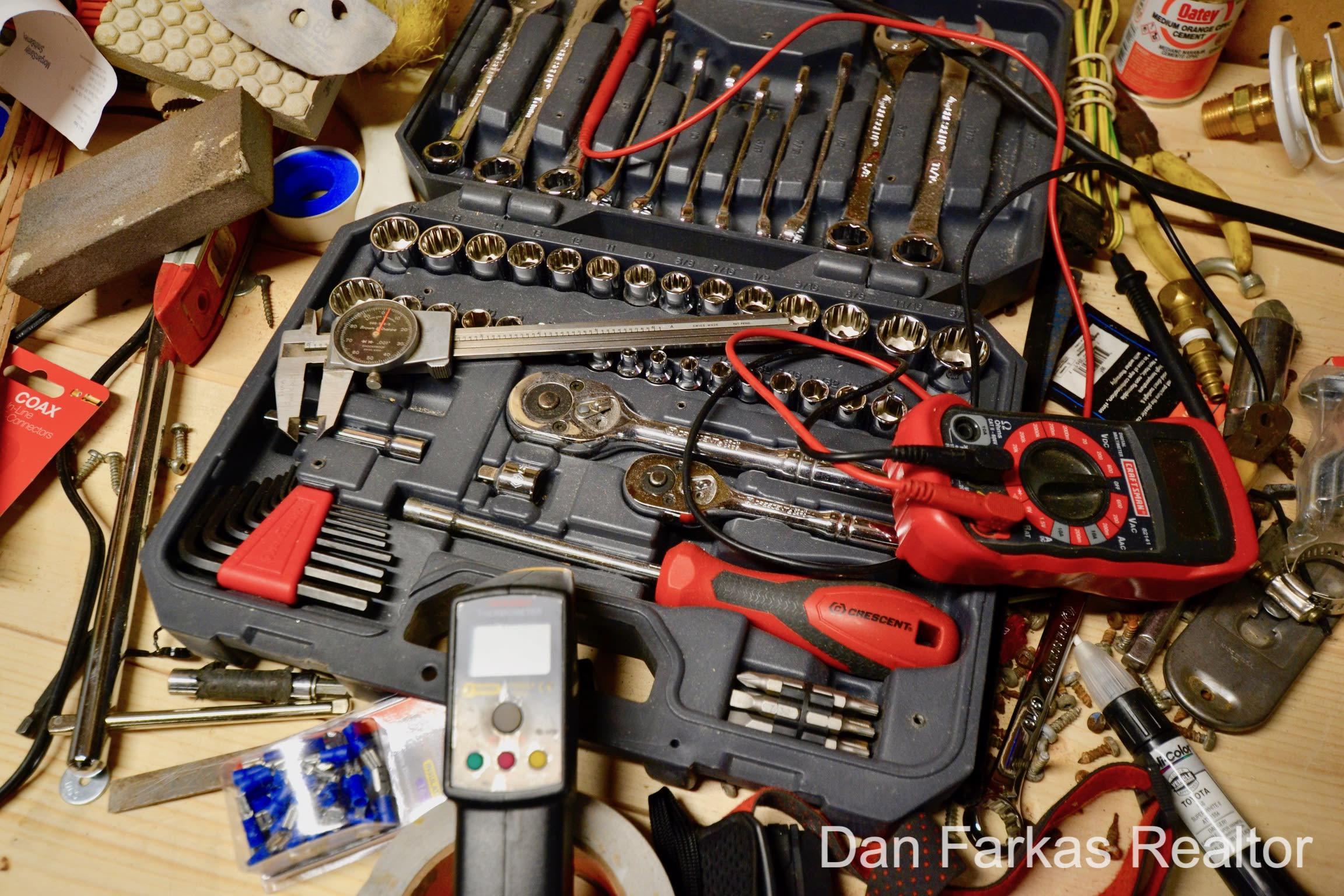 The best tools in real estate -Being or becoming an "expert" in our field inception-app-prod/NTBlN2UxMmEtNDFjYS00M2U1LWFlNWItMzk2ZDJlNTExMjJm/content/2019/02/Tools0001.jpeg