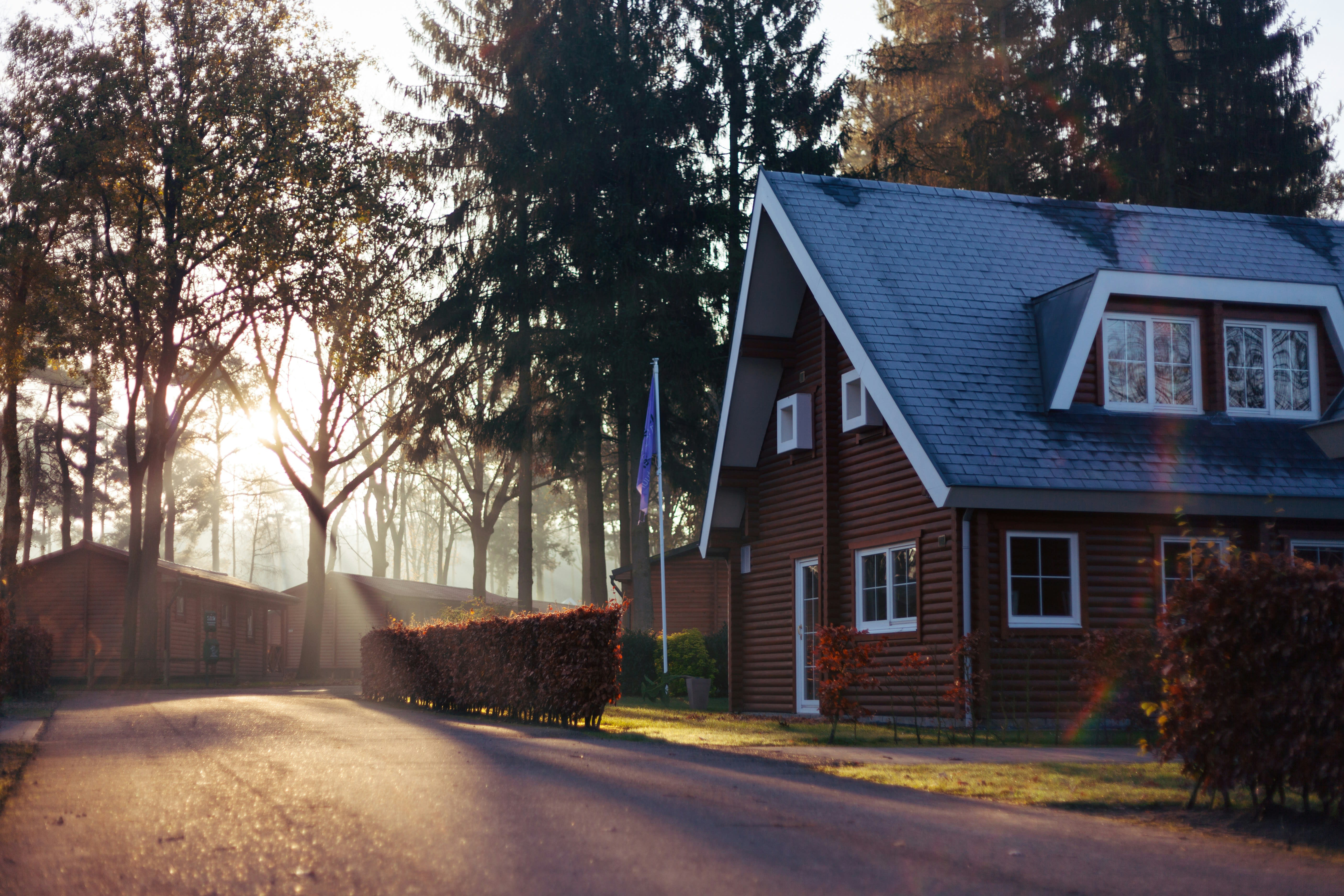<p>The 5 Biggest Mistakes to Avoid When Buying Your First Home</p> inception-app-prod/NTcyYzYwNzYtNGM1Ni00YjMwLWIwYWQtNWI3MjA2OWUxYTkw/content/2025/01/d3af46b8b5b0706864eafb03611a0f3662f00d14.jpg