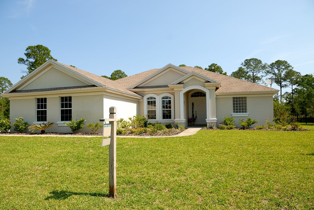 Dos & Don'ts When House Shopping inception-app-prod/NThkMWFiN2MtNTQ4Yi00NTU1LThkOTMtMzI3YjgwY2QzZTM2/content/2024/01/0f715c06da16e6da5dcf60d8d7bf7889edfa41d9.jpg