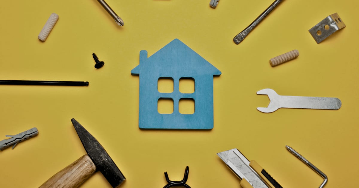 What Not to Fix When Selling a House: 9 Repairs to Avoid inception-app-prod/NTlmNTZlYjAtNGM0Ni00ZmRkLWExYWUtMzJjYWYxNzdmMDRj/content/2023/05/e2c2449f27214afa081d4ed2b8c30dd9e5ef2e31.png