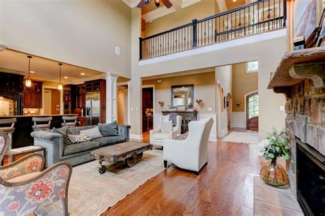 inception-app-prod/NWIwOGNhM2EtYTAxNi00ZTI0LWFlYjEtYjVkMWZkMGFhMmQx/content/2021/05/home staging.jpg