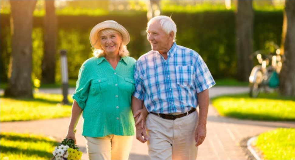 <p>SENIORS</p> inception-app-prod/NWIwOGNhM2EtYTAxNi00ZTI0LWFlYjEtYjVkMWZkMGFhMmQx/content/2022/02/7cf450a5699a6f4396f5fcd6d788239a393916b1.jpg