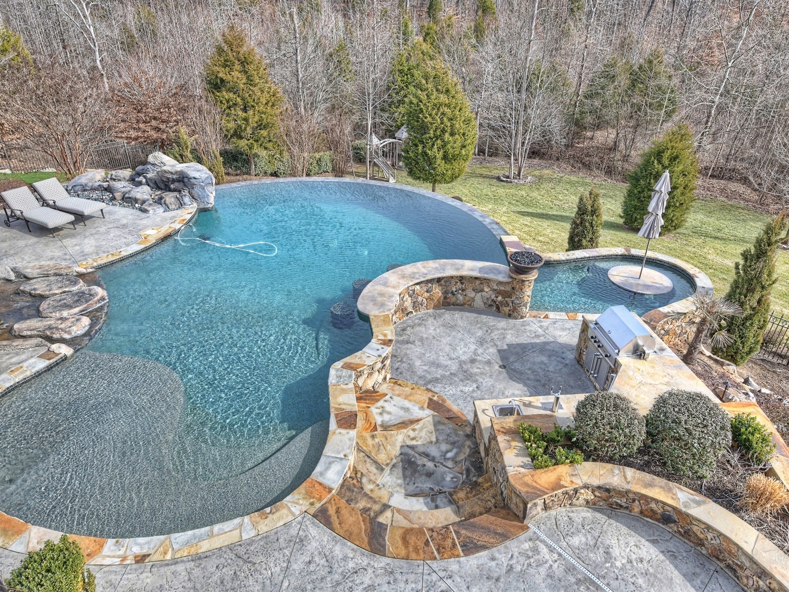 inception-app-prod/NWRiMjc3ZTktNjFmZC00ZTM4LThiNTUtMTVkMjYyOTc0NzU0/content/2019/03/004_Come home to your Dream Pool%21.jpg