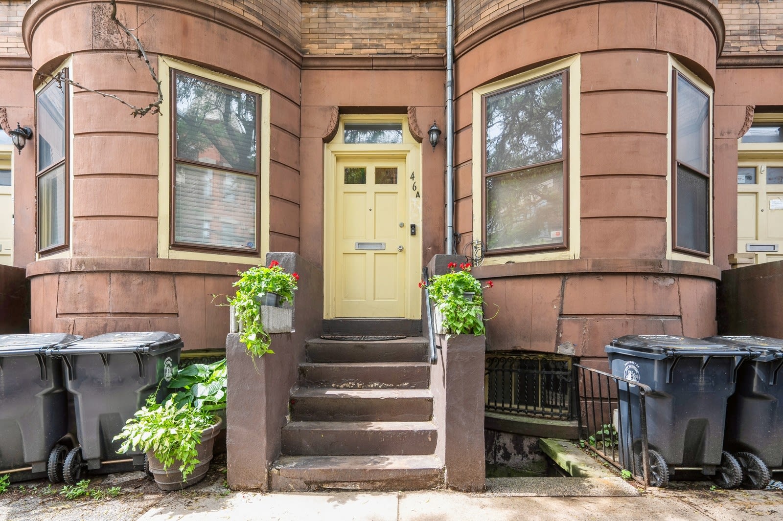 SOLD - 46A James St, Newark, NJ inception-app-prod/NWU3Y2E0N2MtM2FhNy00NmI3LWI2YTktMmIyYjBlMmI3OWZj/content/2025/06/81eb9d079fa7559a1c0c0781fe2f1037fca40183.jpg