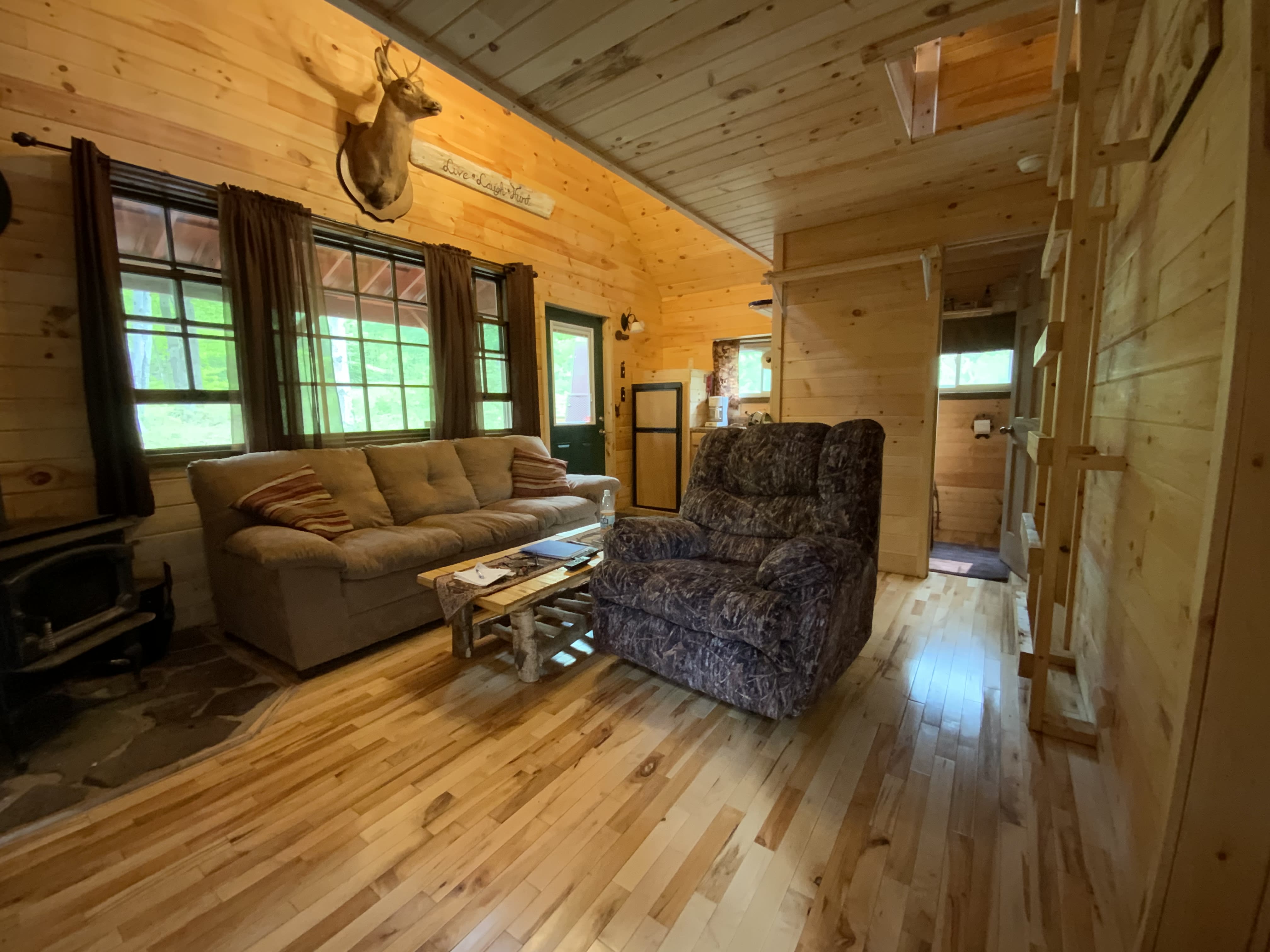 Buying a house inception-app-prod/NjE3MTFiODYtZTRmMi00YzJlLTkxMzgtNmE2MDZiYWRlYjFl/content/2024/01/32b720697c1c3e1a901aa47d1c94290f4f7f0bc9.jpeg