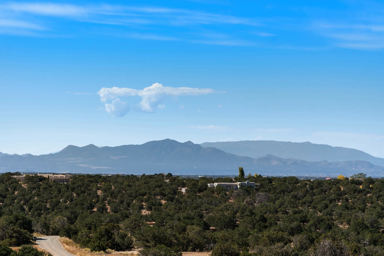 Los Vaqueros inception-app-prod/NjIzODk3NjEtMTRjMi00ZTAwLWFiOTEtYzc2OGNlYjM0YjZh/content/2023/10/f838bce0a709c86d1b5f488a3df0b974c60b3504.jpeg