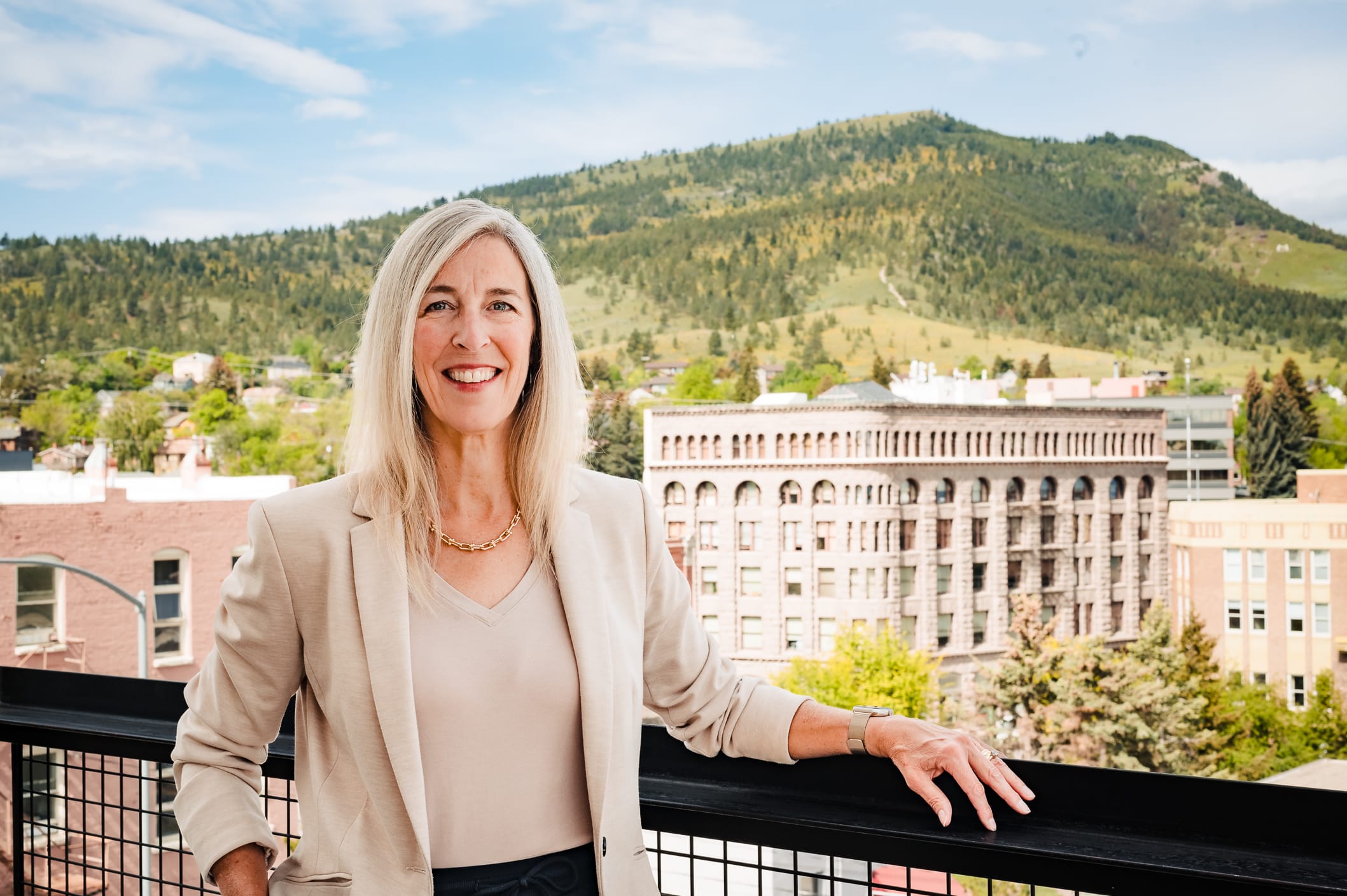 Meet Alice inception-app-prod/NjJjYmJhOTAtOTAwMy00MDg5LTk1Y2MtZGY4YTM4MGFjNzc3/content/2023/06/c204bb2371acfa4d64a91306a780789e938c5c35.jpg