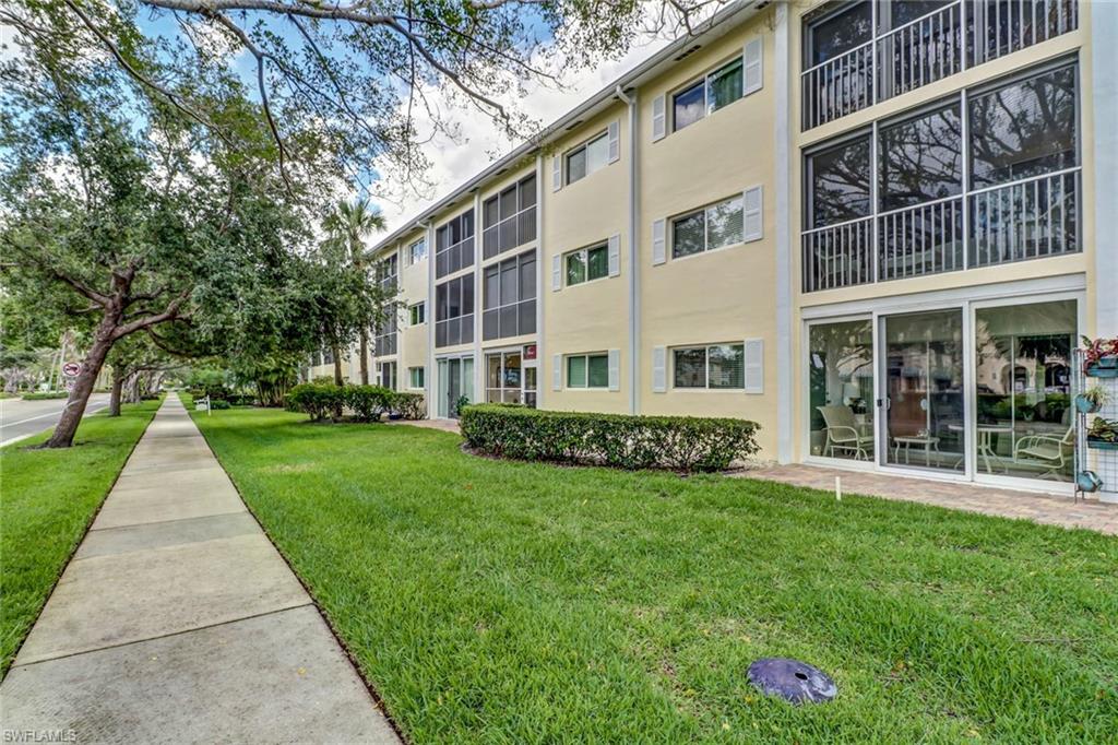 Mindy SOLD in Calusa Club in Coquina Sands! inception-app-prod/NjMwNzk4ZDEtYTUzZC00YWExLTk1ZDEtNDAwZmZmZGY5Y2Q0/content/2018/08/Calusa Club ext-2.jpg